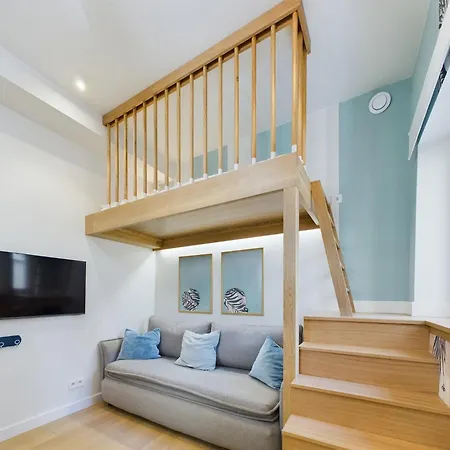 Baltica With Parking & Patio In By Renters Daire *