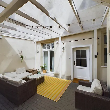 Baltica With Parking & Patio In By Renters Daire *